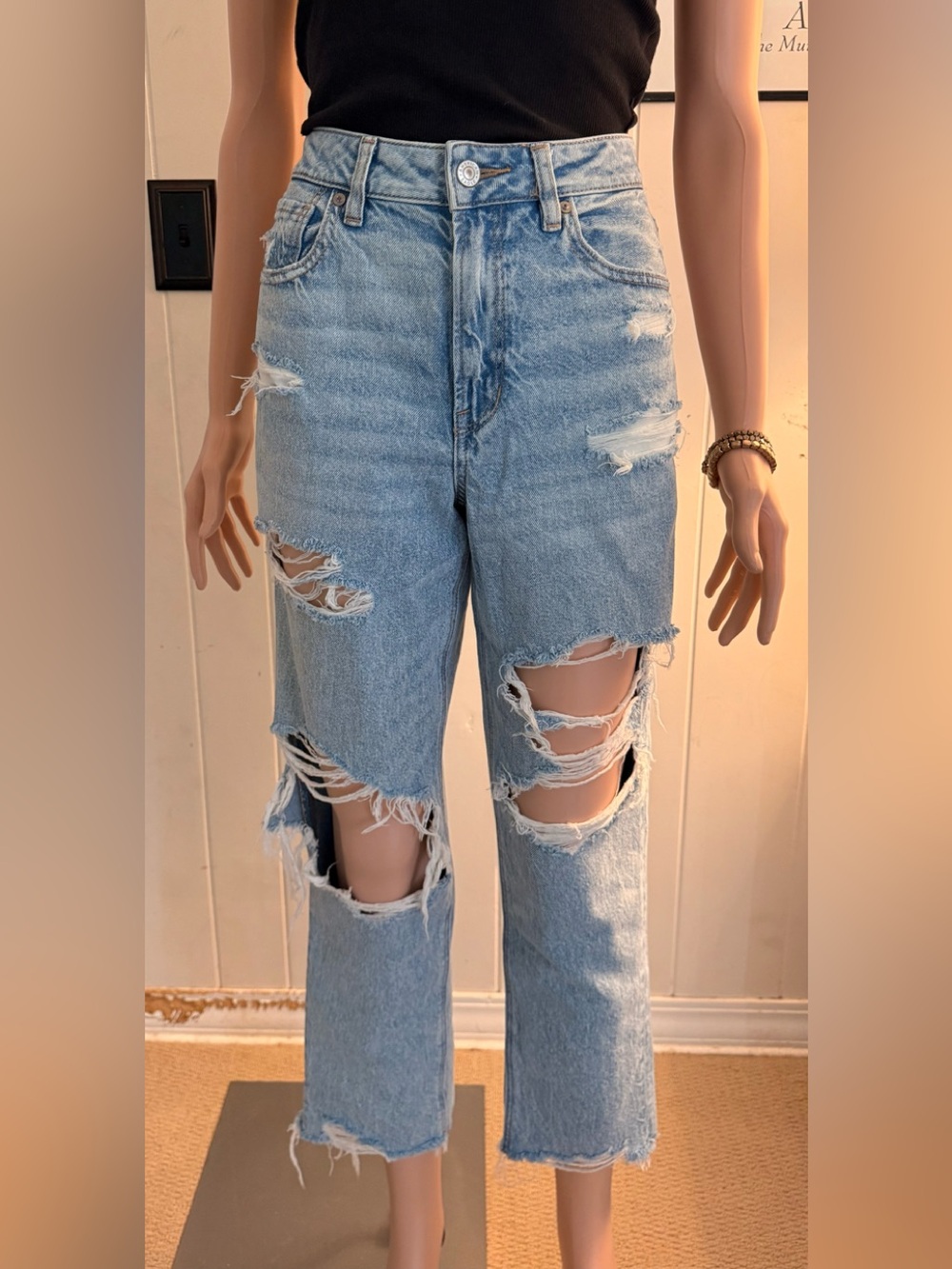 American Eagle Outfitters Light Blue Distressed Straight Leg Jeans